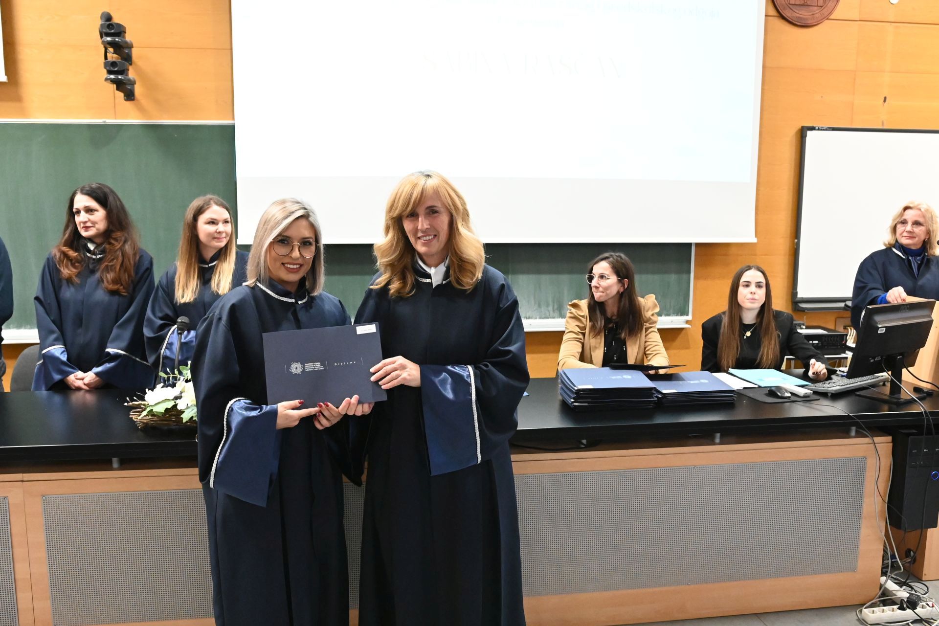 Sveučilište u Zadru: Promocija prvostupnika ranog i predškolskog odgoja i obrazovanja Sveučilište u Zadru: Promocija prvostupnika ranog i predškolskog odgoja i obrazovanja