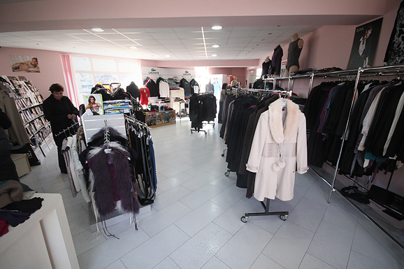 RR moda , Polačišće 9 (foto:Saša Čuka) RR moda , Polačišće 9 (foto:Saša Čuka)