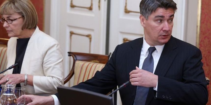 03.10.2013., Zagreb – U Banskim dvorima odzana je redovita sjednica Vlade RH. Photo: Patrik Macek/PIXSELL Autor  Patrik Macek/PIXSELL KLJUČNE RIJEČI  Zoran Milanovic, Vesna Pusic, sjednica, Vlada RH