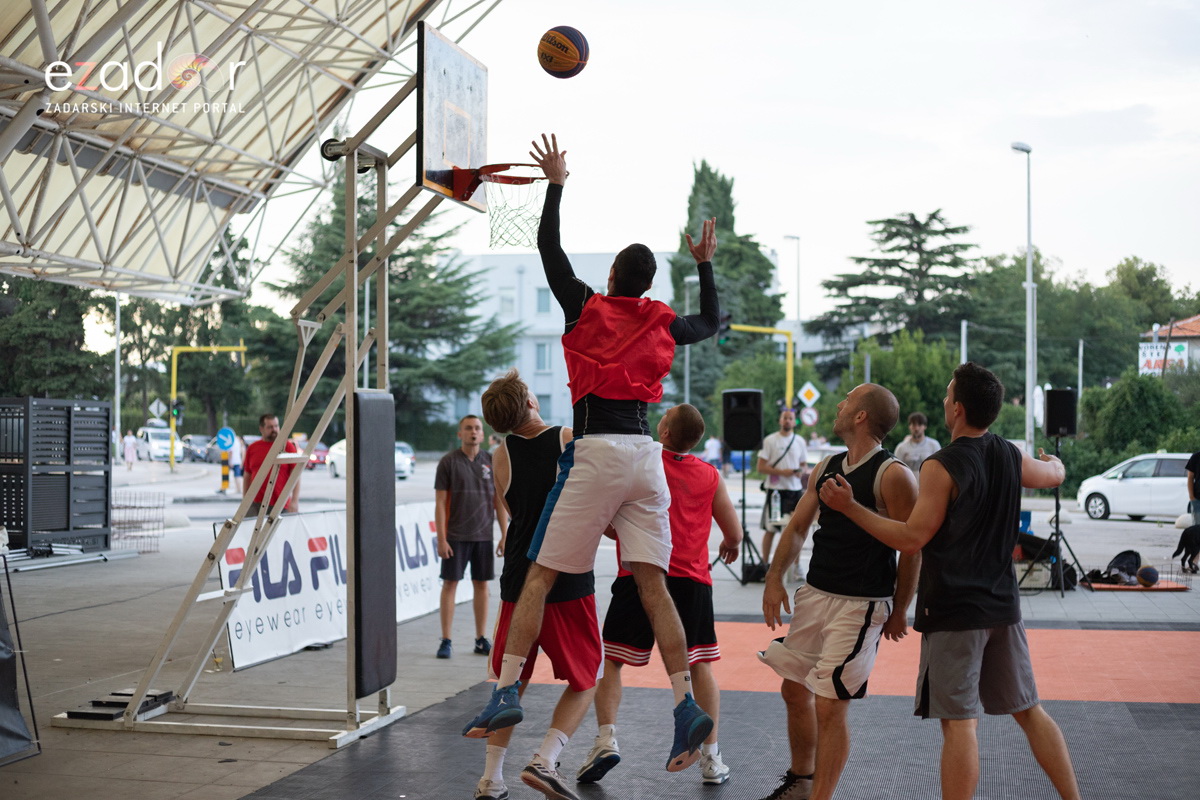 3×3 Basket Tour @ City Galleria