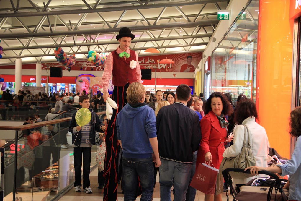 Image 685829 (auto) Image 685829 (auto)