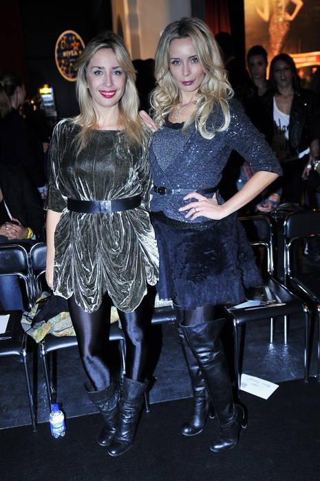 Zagreb, 061009.
West Gate.
Revija modne kuce Hippy Garden, u sklopu Cro a Portera. 
Na slici: sestre Budoir, Morana Saracevic i Martina Cicko Karapetric.
Foto: Boris Kovacev / CROPIX