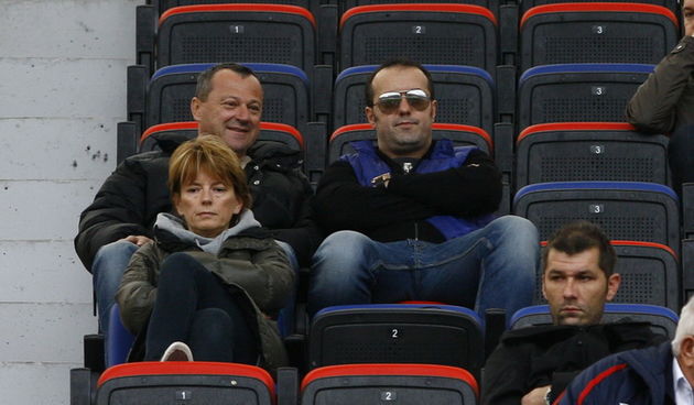 Sibenik, 041211.Stadion Subicevac.16. kolo prve HNL.Utakmica HNK Hajduk – NK Zadar.Na fotografiji  :  Milan Miki Rapaic ( prvi s desne strane)  Foto: Vladimir Dugandzic / CROPIX