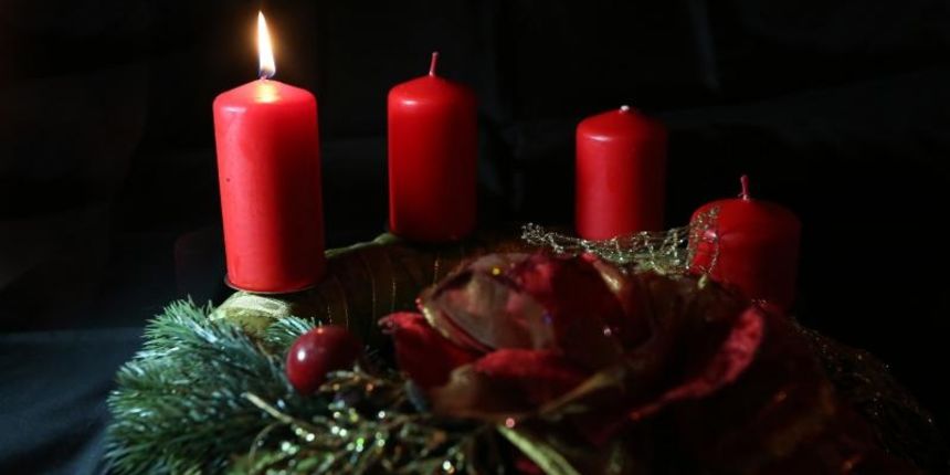 ADventski vijenac, paljenje prve advenste svijeće. Photo: Dusko Jaramaz/PIXSELL ADventski vijenac, paljenje prve advenste svijeće. Photo: Dusko Jaramaz/PIXSELL