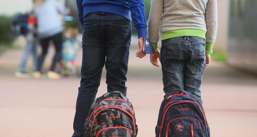 Škola, nastava, prvi dan škole, učenici, razred, učionica, maske u školi Škola, nastava, prvi dan škole, učenici, razred, učionica, maske u školi