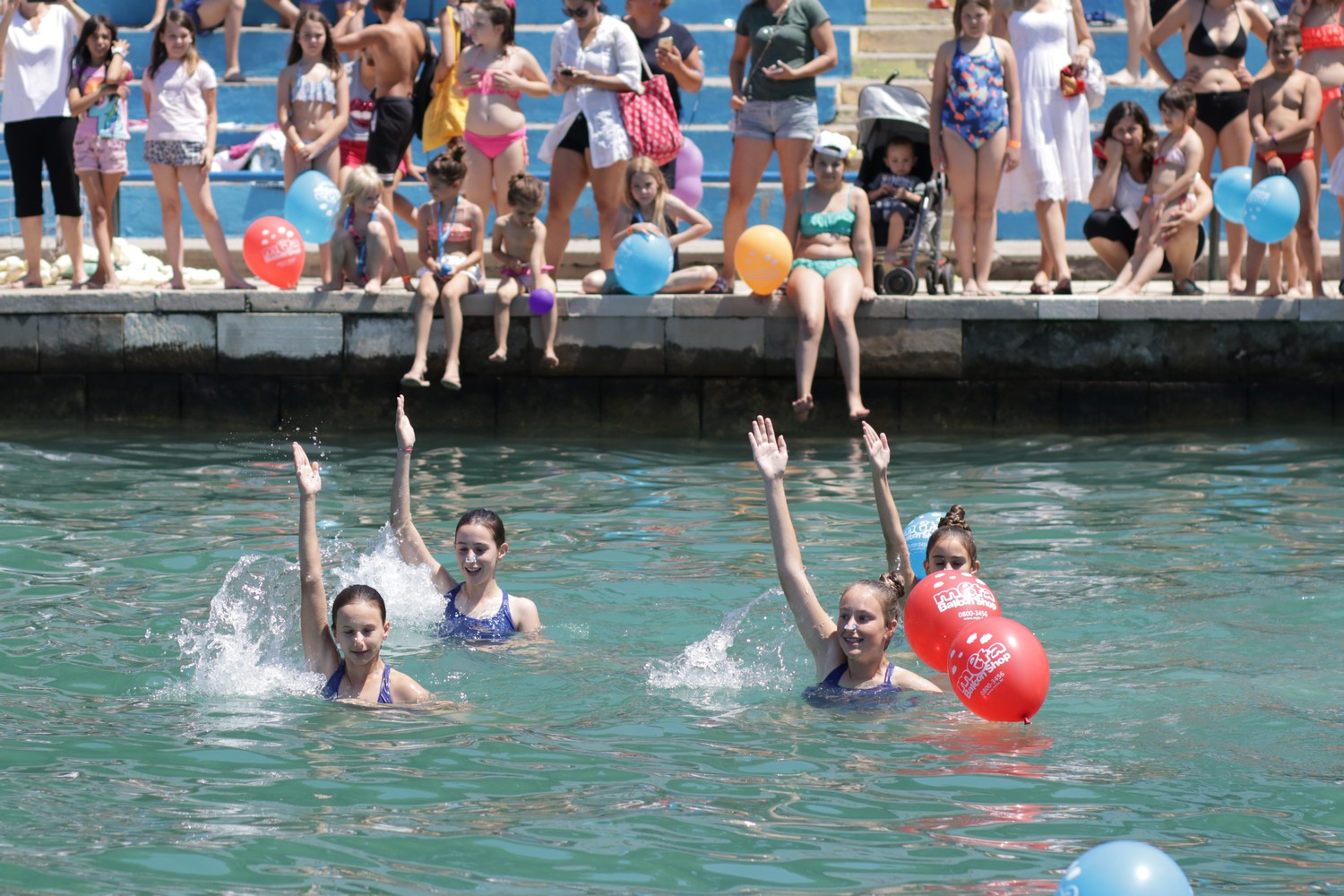 Bazen Kolovare: Meta feštica od balona i prvi Balloon jump Bazen Kolovare: Meta feštica od balona i prvi Balloon jump