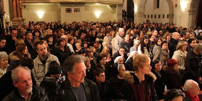 Klapski božićni koncert u crkvi sv. Frane ; foto Iva Perinčić Klapski božićni koncert u crkvi sv. Frane ; foto Iva Perinčić