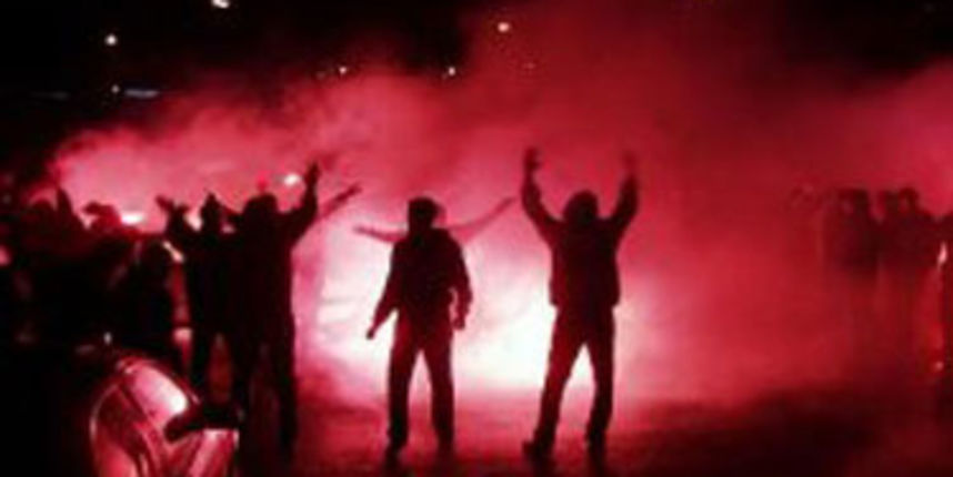 Navijački neredi (Foto: HTV)