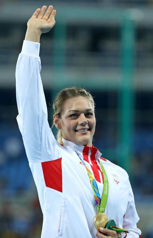 PI Rio de Janeiro, ceremonija dodjele medalja u ženskom disku: zlatnu medalju osvojila je Sandra Perković. Photo: Igor Kralj/PIXSELL PI Rio de Janeiro, ceremonija dodjele medalja u ženskom disku: zlatnu medalju osvojila je Sandra Perković. Photo: Igor Kralj/PIXSELL