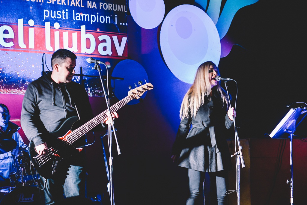 Humanitarni svjetlosni spektakl “Zaželi ljubav” na zadarskom Forumu 21. veljače 2016. Foto: Iva Perinčić Humanitarni svjetlosni spektakl “Zaželi ljubav” na zadarskom Forumu 21. veljače 2016. Foto: Iva Perinčić