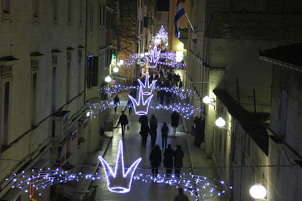 Božićni ukrasi u Zadru Božićni ukrasi u Zadru
