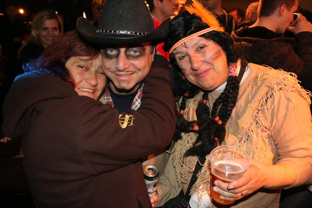 Virske maškare: Maja Šuput zapalila ledenu virsku večer Virske maškare: Maja Šuput zapalila ledenu virsku večer