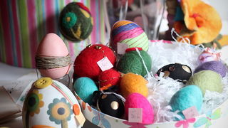 Restoran Bar Atrij: Prodajna izložba uskrsnih pisanica Silvijane Dražović, Foto: Saša Čuka Restoran Bar Atrij: Prodajna izložba uskrsnih pisanica Silvijane Dražović, Foto: Saša Čuka