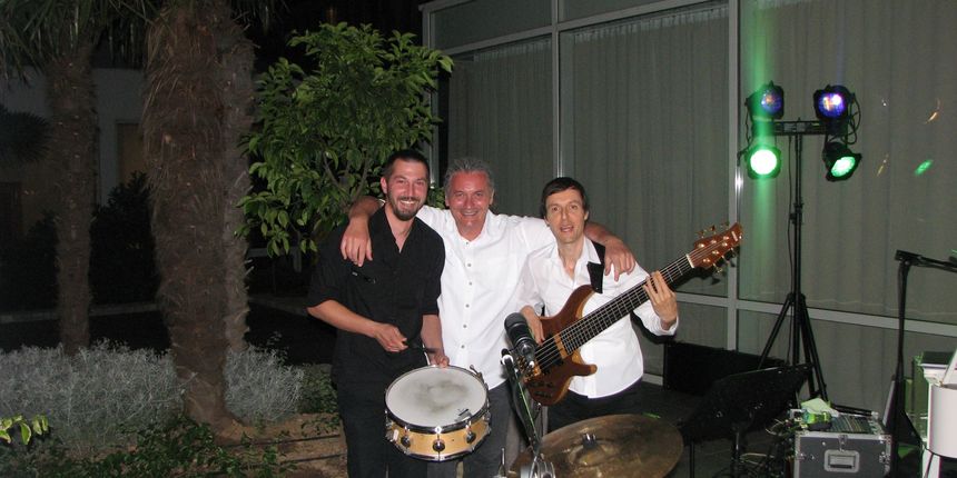 Alvarez trio u Sky baru