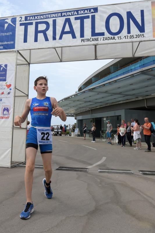 Jutros je zapoceo drugi po redu Falkensteiner Punta Skala triatlon u okolici Falkensteiner odmaralista Punta Skala. Natjecanje je organizirano u suradnji s s Turistickom zajednicom Grada Zadra, TK Split i TK Zadar. Natjecanje se sastoji od dva drzavna pr Jutros je zapoceo drugi po redu Falkensteiner Punta Skala triatlon u okolici Falkensteiner odmaralista Punta Skala. Natjecanje je organizirano u suradnji s s Turistickom zajednicom Grada Zadra, TK Split i TK Zadar. Natjecanje se sastoji od dva drzavna pr