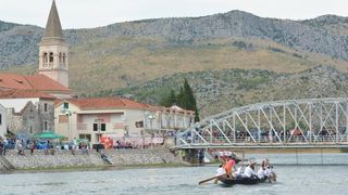 Opuzen: Utrke veslača za startne pozicije za 19. maraton lađa na Neretvi. Photo: Damir Špehar/PIXSELL