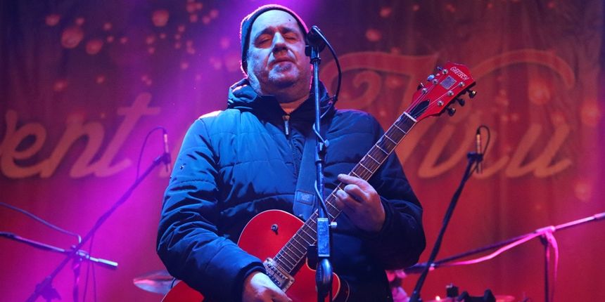 Adventska svirka: Neno Belan i Fiumensi rasplesali Virane Adventska svirka: Neno Belan i Fiumensi rasplesali Virane