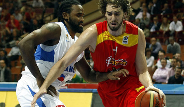 Turiaf i Pau Gasol, Foto: fibaeurope.com