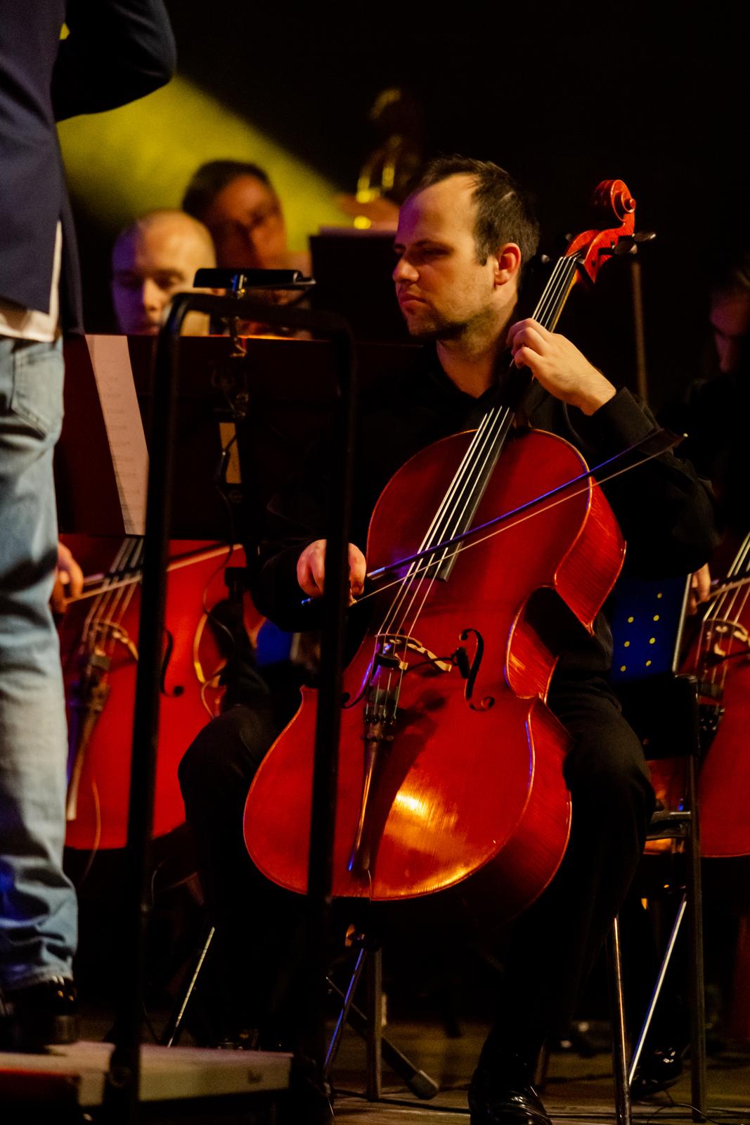 Glazbeni spektakl Rock the Opera održan u Zadru: Dino Jelusić nastupio kao specijalni gost Glazbeni spektakl Rock the Opera održan u Zadru: Dino Jelusić nastupio kao specijalni gost