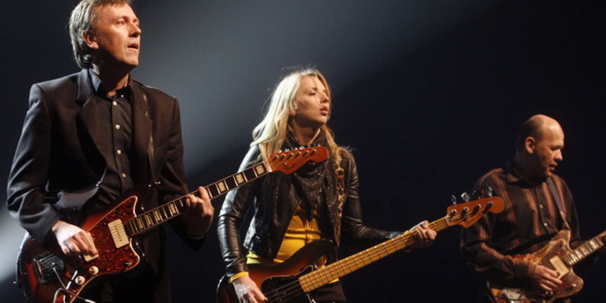 Varazdin, 051210.
U gradskoj sportskoj dvorani na Dravi odrzava se humanitarna akcija “U rukama andjela” u kojoj se skuplja novac za projekt Asistent u nastavi.
Na koncertu nastupaju Bambi Molesters, Feminem
Gibonni, Jaques, Klapa Kampanel, Lana Jurcevic, Varazdin, 051210.
U gradskoj sportskoj dvorani na Dravi odrzava se humanitarna akcija “U rukama andjela” u kojoj se skuplja novac za projekt Asistent u nastavi.
Na koncertu nastupaju Bambi Molesters, Feminem
Gibonni, Jaques, Klapa Kampanel, Lana Jurcevic,