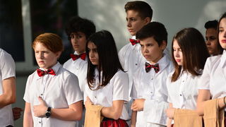 Kazališna udruga “Igrajmo se” predstavila je dramsku igru “Coffee to go” u atriju Gradske knjižnice Zadar