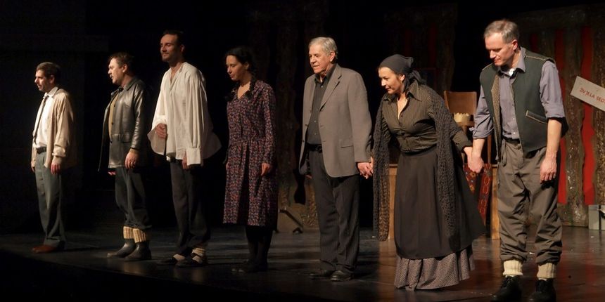 Predstava Hamleta u selu Mrduša Donja