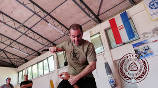 Međunarodni kamp filipinskih borilačkih vještina ”Pekiti-Tirsia Kali” Međunarodni kamp filipinskih borilačkih vještina ”Pekiti-Tirsia Kali”