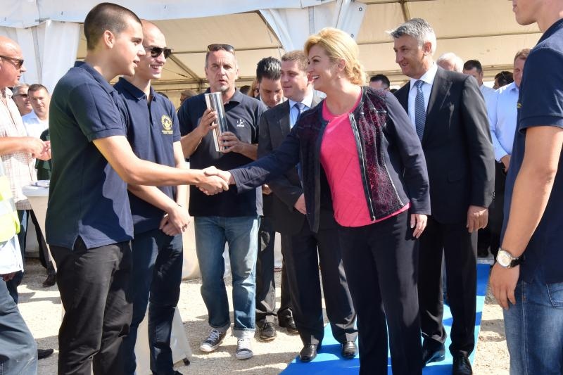 Predsjednica Kolinda Grabar Kitarović otvorila radove na zgradi putničkog terminala u Gaženici. Photo: Dino Stanin/PIXSELL Predsjednica Kolinda Grabar Kitarović otvorila radove na zgradi putničkog terminala u Gaženici. Photo: Dino Stanin/PIXSELL