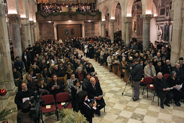 Image 1038683 (auto) Image 1038683 (auto)