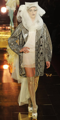 John Galliano, proljeće 2011 John Galliano, proljeće 2011