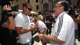 Hrvatska rukometna reprezentacija na Narodnom trgu (foto: Marin Gospić)