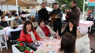 U organizaciji Općine Vir i Vir turizma virskim damama podijeljeno 400 ruža u povodu Dana žena