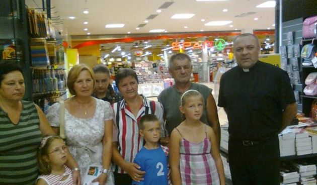 U Zadru održana akcija “Sto tisuća kuna za sto obitelji”, foto: Radio Zadar