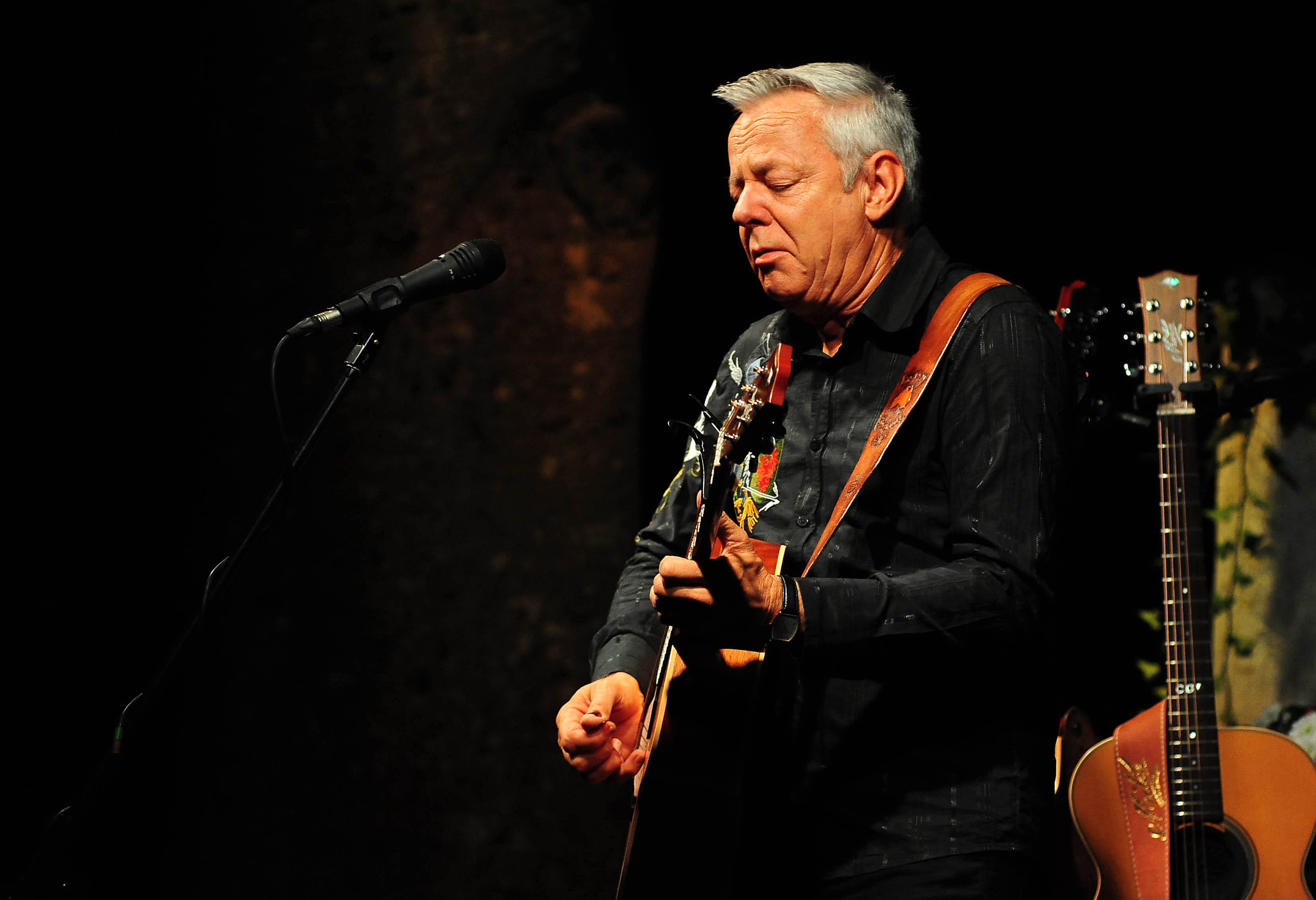 Gitaristički virtuoz Tommy Emmanuel održao fenomenalan koncert u Perivoju Vladimira Nazora. Foto: Nenad Marčev Gitaristički virtuoz Tommy Emmanuel održao fenomenalan koncert u Perivoju Vladimira Nazora. Foto: Nenad Marčev
