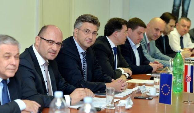 Odrzana je prva sjednica predsjednistva HDZ-a s novim predsjednikom Andrejom Plenkovicem na celu. Milijan Brkic, Andrej Plenkovic, Ivan Domagoj Milosevic. Photo: Marko Lukunic/PIXSELL