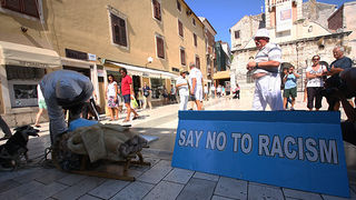 Performance Enia Meštrovića (foto:Saša Čuka)