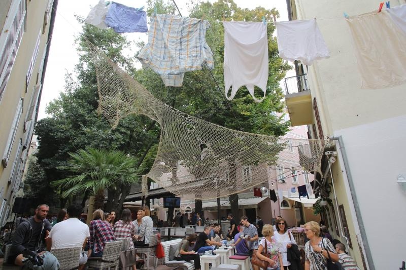 Građani od podneva uživaju u Varoškoj fešti, foto: Filip Brala/PIXSELL Građani od podneva uživaju u Varoškoj fešti, foto: Filip Brala/PIXSELL