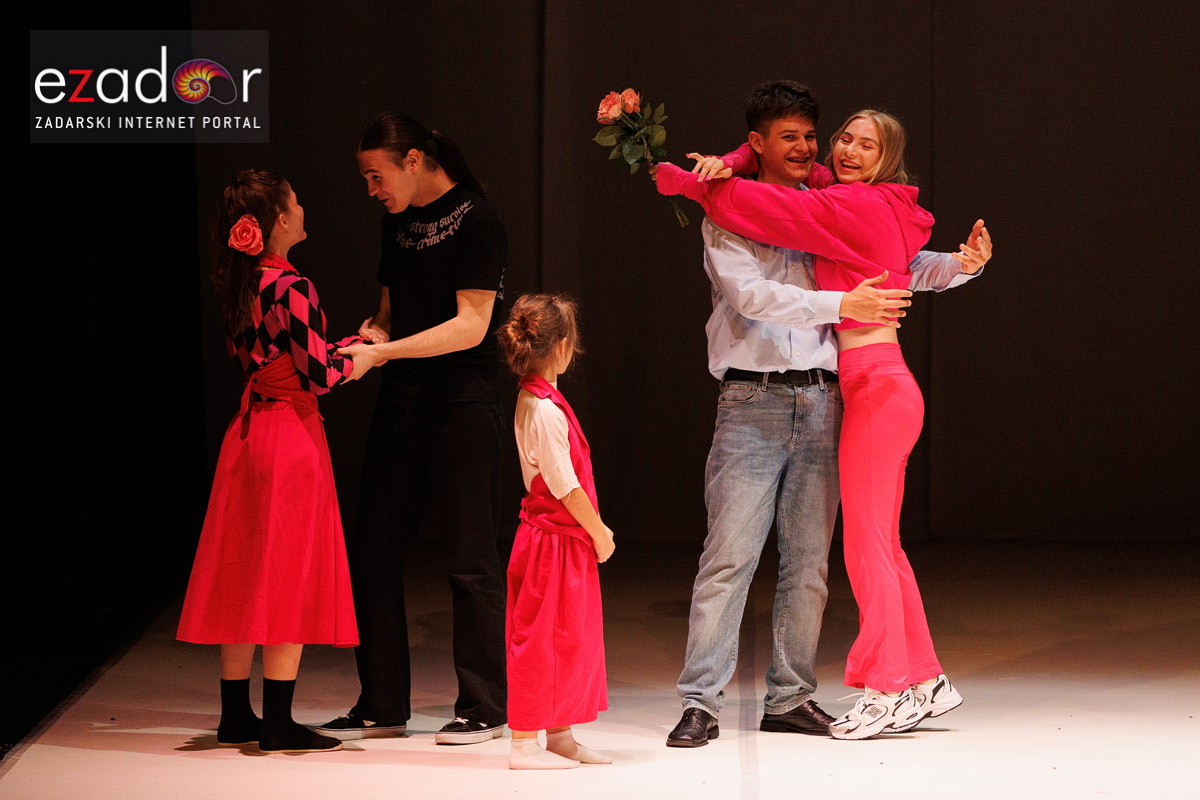 Premijera predstave “Laštik” Kazališne udruge Igrajmo se @ HNK Zadar