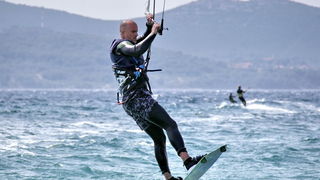 Surferi i kiteri guštali u južini na Boriku Surferi i kiteri guštali u južini na Boriku