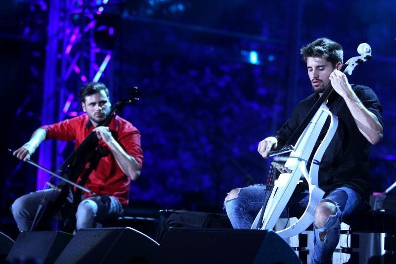 Zagreb Classic: Rođendanski koncert 2Cellos, Zucchera i Olivera na Tomislavcu. Photo: Anto Magzan/PIXSELL Zagreb Classic: Rođendanski koncert 2Cellos, Zucchera i Olivera na Tomislavcu. Photo: Anto Magzan/PIXSELL