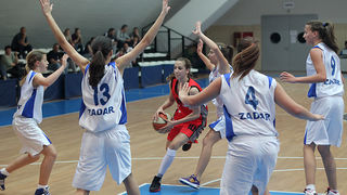Kadetkinje : ŽKK Zadar – ŽKK Novi Zagreb (foto:Saša Čuka)