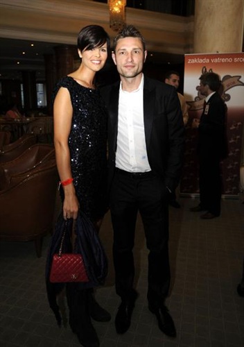 Humanitarna večera zaklade “Vatreno srce” (Index.hr)