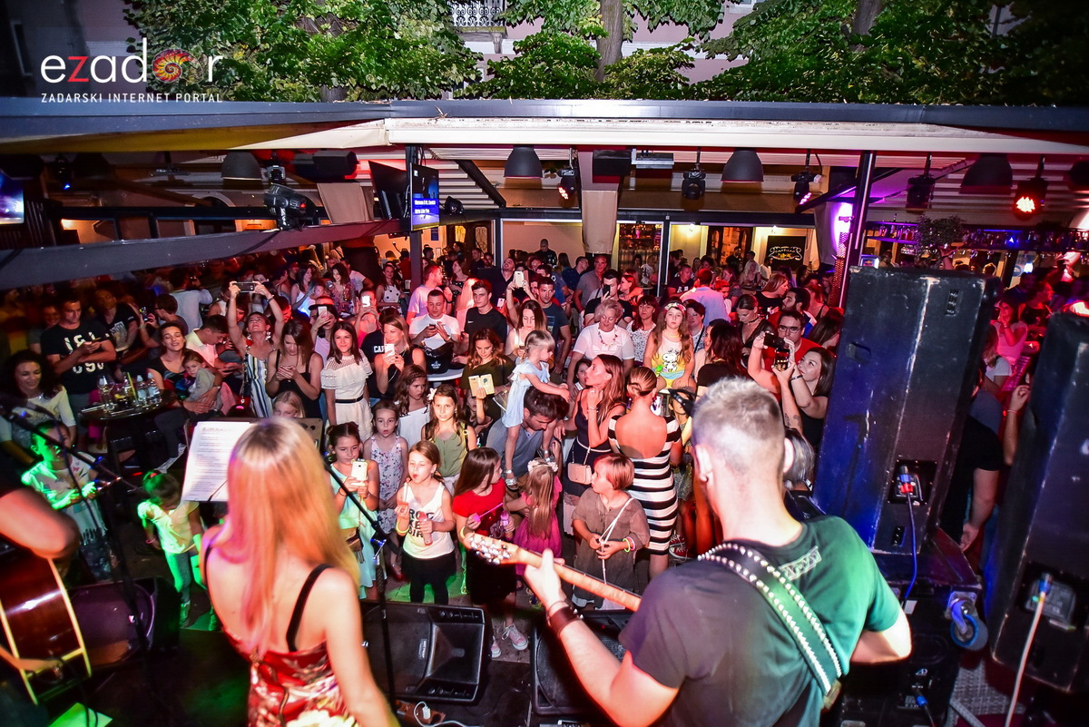 Domenica @ Kult Caffebar