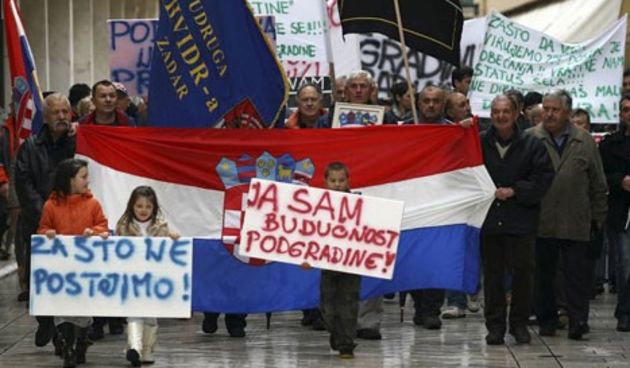 Prosvjed mještana Podgradine (Foto: CROPIX)