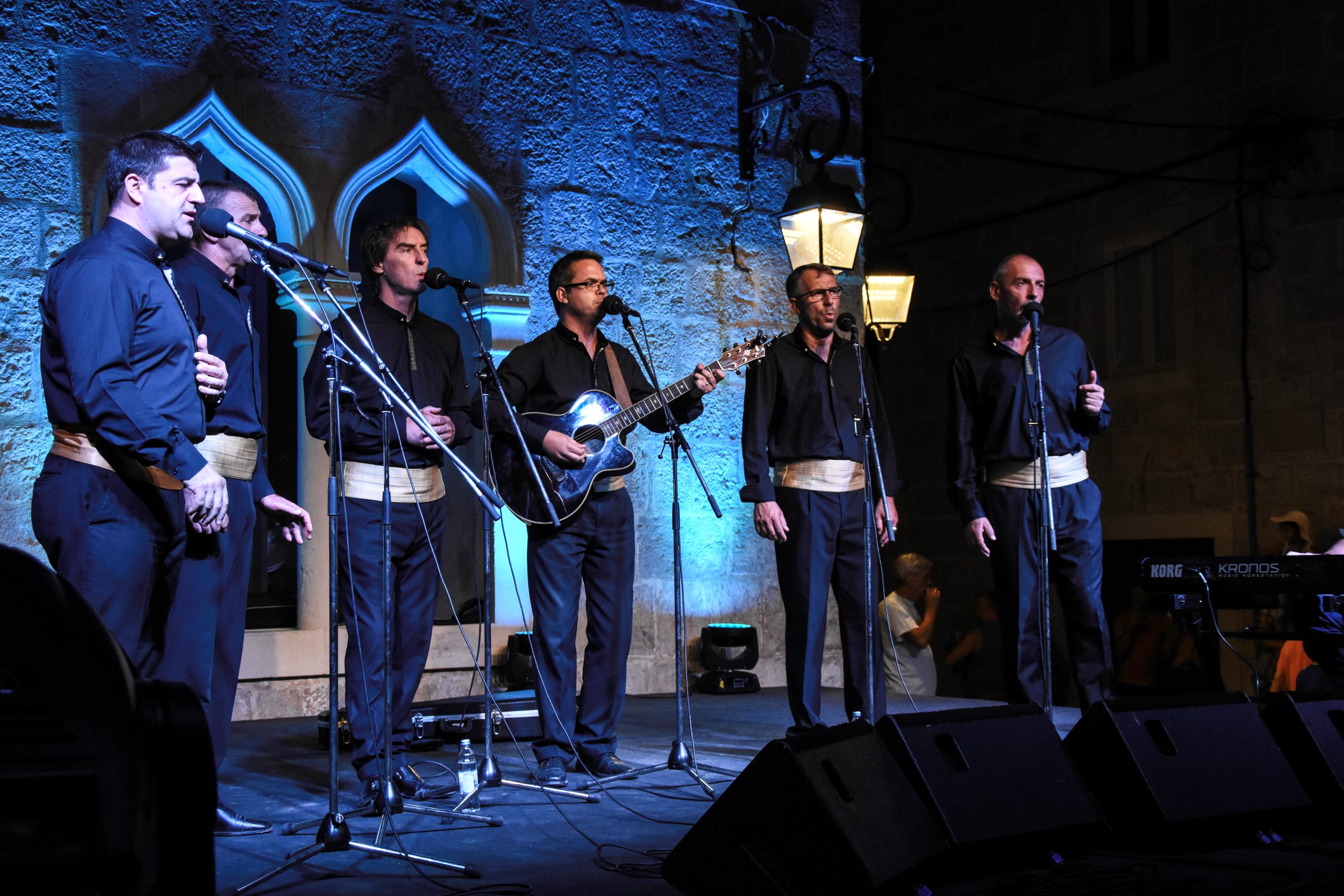 Klapa Contra nastupila u Pagu