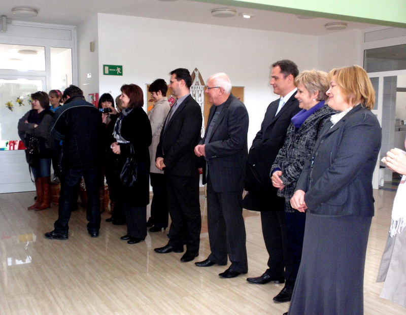 Dječji vrtić Ciciban uputio Sunčevu čestitku svome gradu Dječji vrtić Ciciban uputio Sunčevu čestitku svome gradu