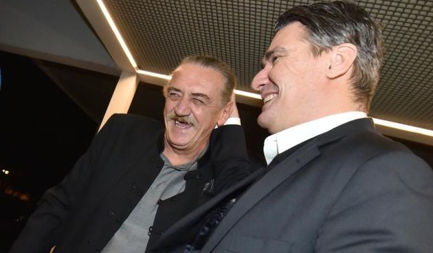 Drženje zadarskih SDP-ovaca u hotelu Kolovare. Dušan Polovina Lungo i Zoran Milanović. Foto: Dino Stanin/PIXSELL