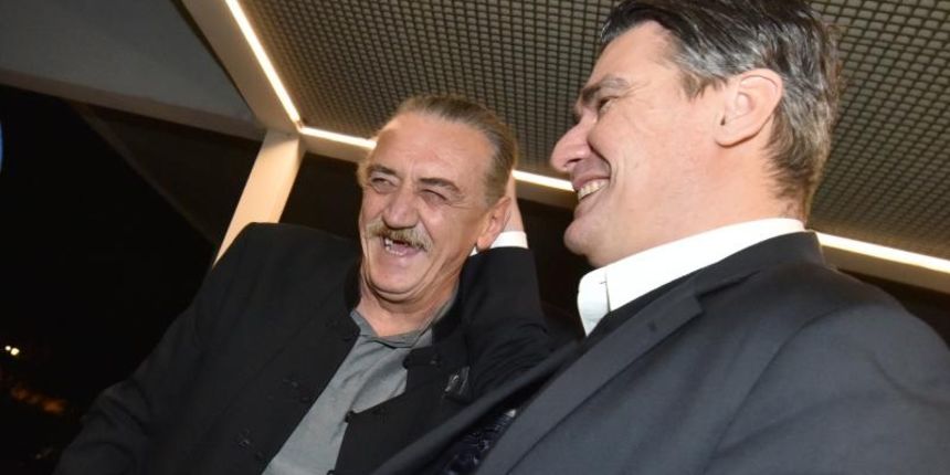 Drženje zadarskih SDP-ovaca u hotelu Kolovare. Dušan Polovina Lungo i Zoran Milanović. Foto: Dino Stanin/PIXSELL