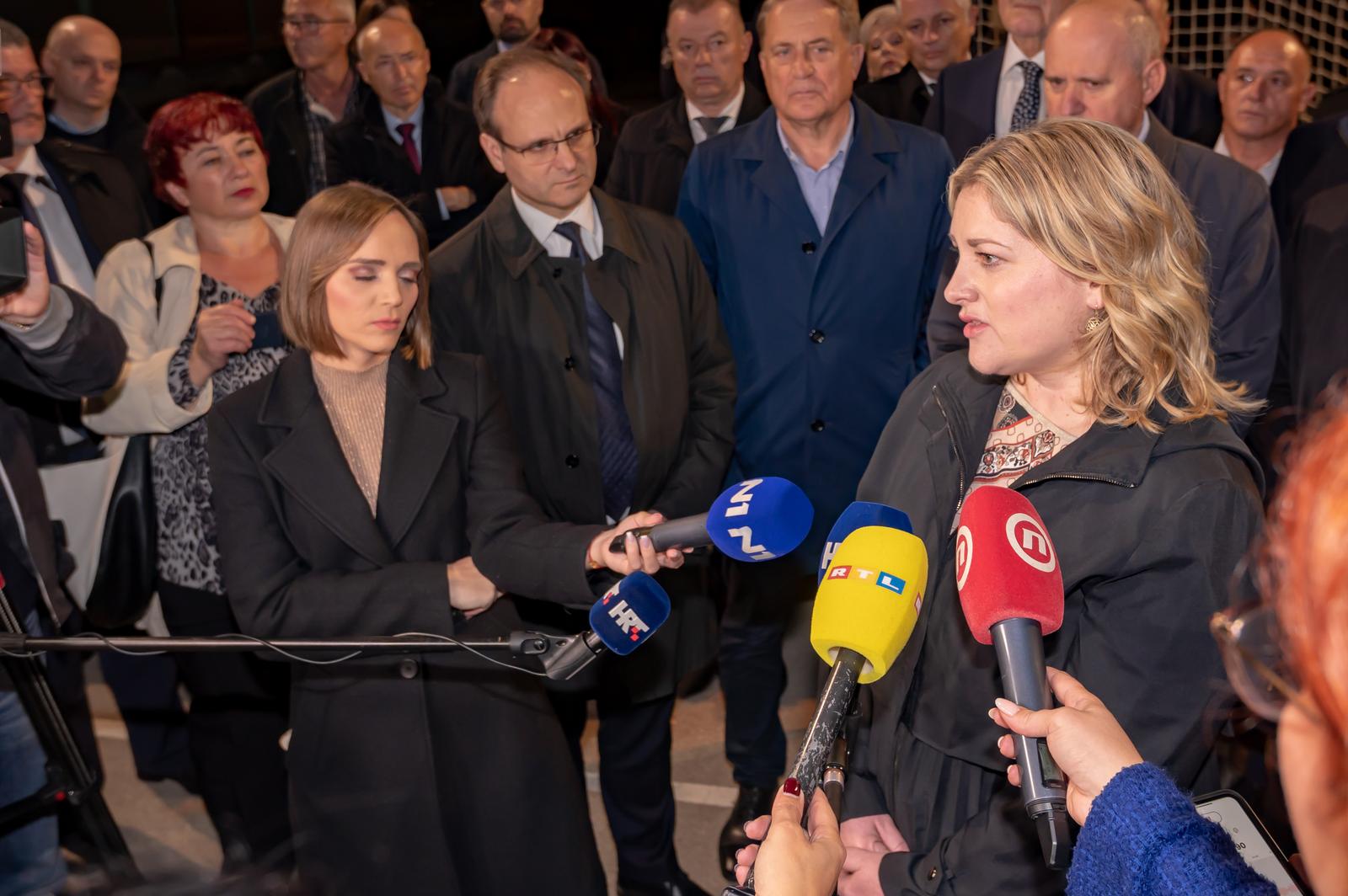 Andrej Plenković obilježio Dan sjećanja u Škabrnji Andrej Plenković obilježio Dan sjećanja u Škabrnji