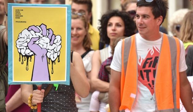 Skup podrške cjelovitoj kurikularnoj reformi “Hrvatska može bolje” na zadarskom Narodnom trgu. Photo. Dino Stanin/PIXSELL